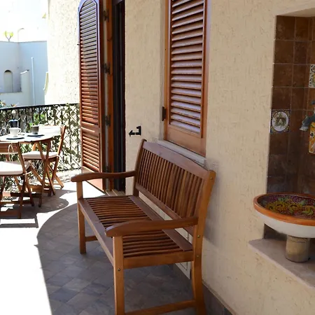 G&b Naxos Daire *