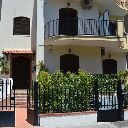 G&b Naxos Appartamento *